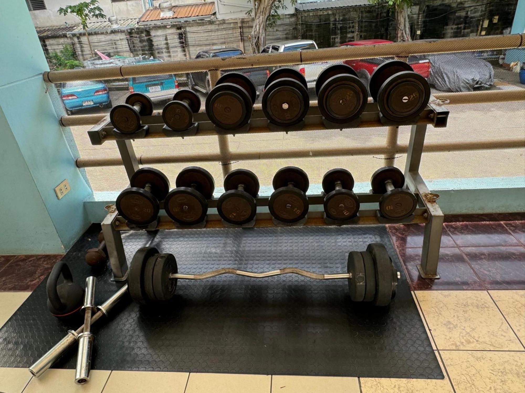 Mina 美景公寓酒店 Pattaya Extérieur photo
