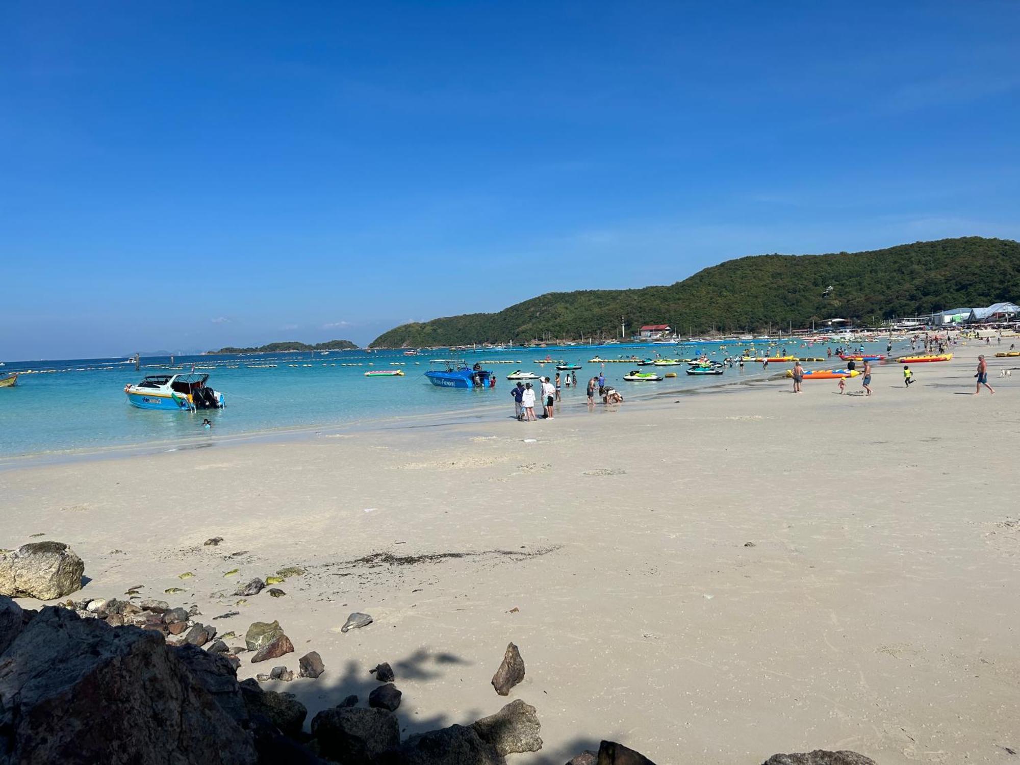 Mina 美景公寓酒店 Pattaya Extérieur photo