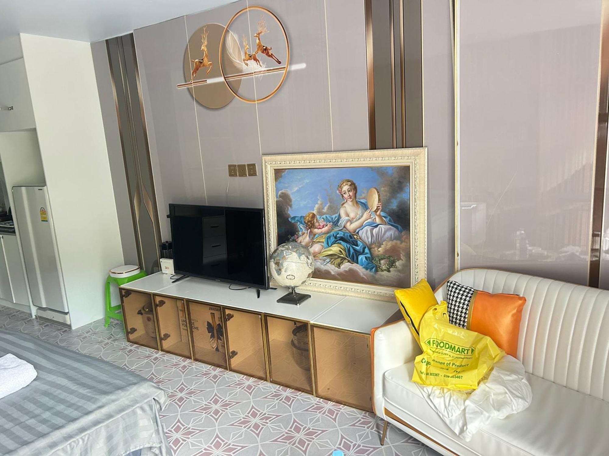 Mina 美景公寓酒店 Pattaya Extérieur photo